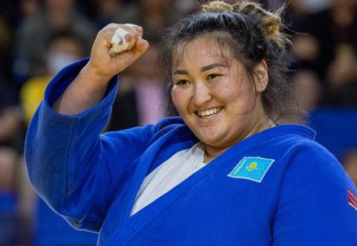 Фотография к новости: Камила Берликаш завоевала "серебро" на турнире Grand Slam в Абу-Даби