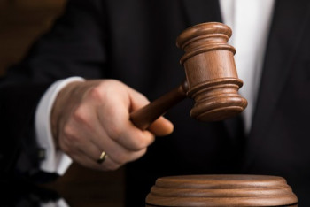 Фотография к новости: Директора школы осудили за незаконное хранение боеприпасов в ВКО