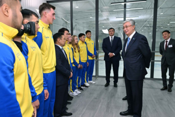 Ледовый каток, построенный за счёт средств бизнесмена, посетил Токаев в Талдыкоргане