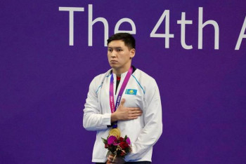 Казахстанский пловец стал двукратным чемпионом Азиатских пара игр