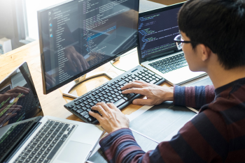 Фотография к новости: Экспорт IT-услуг в Казахстане: Как Минцифры будет исполнять поручение президента