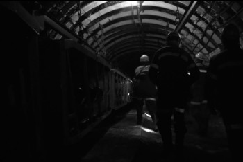 Фотография к новости: До 45 возросло число погибших  в аварии на шахте имени Костенко