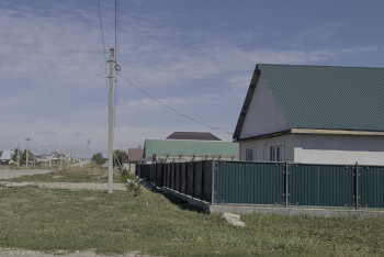 Фотография к новости: Ждут по 8-10 лет: жителям окраины Усть-Каменогорска так и не провели электричество в дома