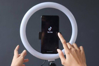 Фотография к новости: iPhone 15 Pro разыграет среди казахстанских педагогов Минпросвещения