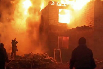 Фотография к новости: Пылающая деревня: село под Астаной охватила череда пожаров, но тушить их некому