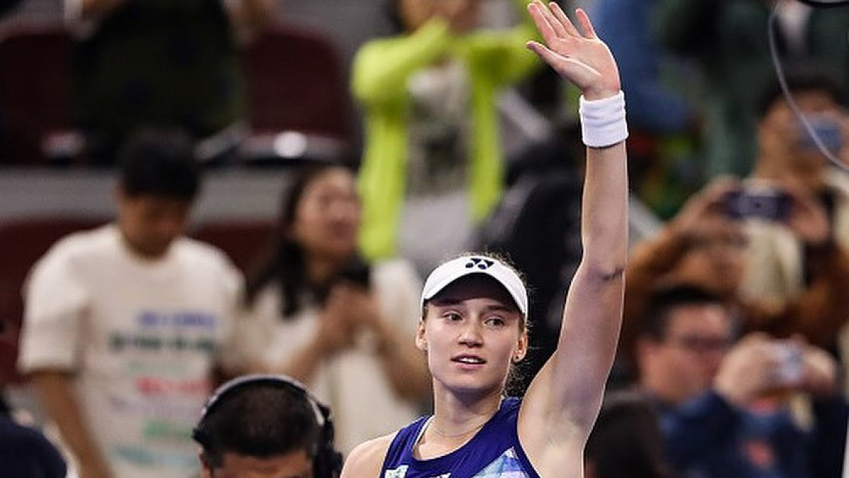 instagram.com/lenarybakina