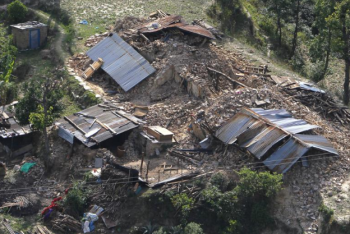 Не менее 128 человек погибли в результате землетрясения в Непале