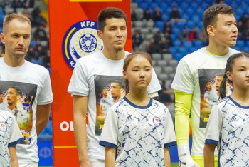 Фотография к новости: Поправляйся, капитан: игроки "Ордабасы" сделали красивый жест