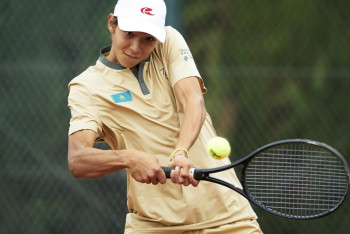 Фотография к новости: В десятке сильнейших завершили юные казахстанские теннисисты чемпионат в Испании