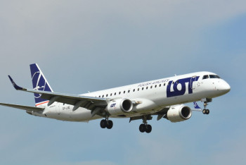 LOT Polish Airlines не ограничивала полёты в Алматы