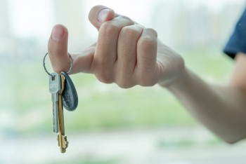 Фотография к новости: Молодые семьи отказываются съезжать из льготного жилья в Астане