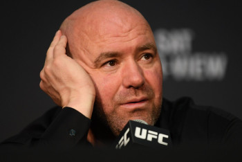 Фотография к новости: Президент UFC попробовал курт и казахстанский шоколад