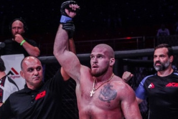 Фотография к новости: Известный казахстанский боец поспорил с президентом AMC Fight Night на крупную сумму