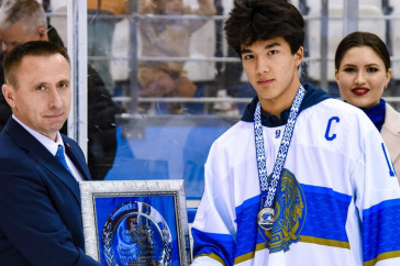 Фотография к новости: Юношеская команда Казахстана по хоккею стала второй на турнире в Беларуси