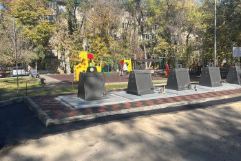 Фотография к новости: В Алматы установили контейнеры для сбора ТБО заглублённого типа