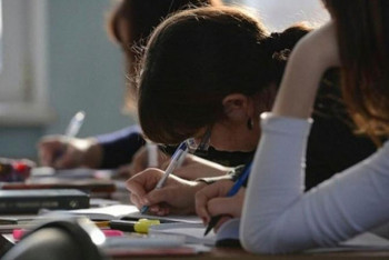 Фотография к новости: Частные колледжи Казахстана жалуются на низкие зарплаты преподавателей