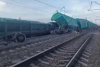 Грузовые вагоны сошли с рельсов в Акмолинской области