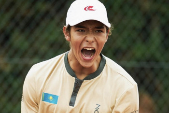 Казахстанские теннисисты одержали две победы на турнире в Таиланде