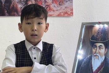 Школьник из Хромтау придумал, как оживить портрет казахского хана