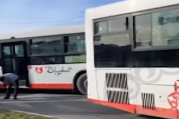 В Шымкенте водители автобусов устроили гонки