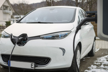 Фотография к новости: Беспошлинный ввоз электромобилей в ЕАЭС продлили до конца 2025 года