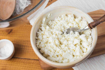 Павлодарские ученые запатентовали творог из козьего молока