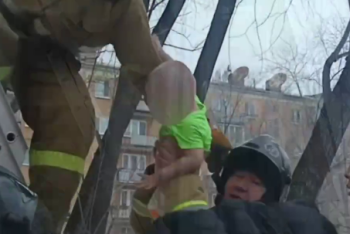 Пожар в квартире устроили дети в Степногорске