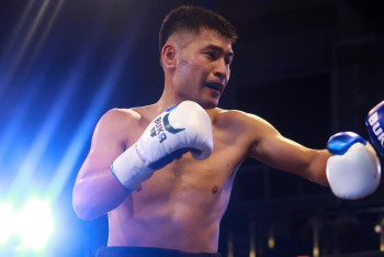 Фотография к новости: Безумием закончился бой казахстанского чемпиона с "Тайсоном" из Узбекистана