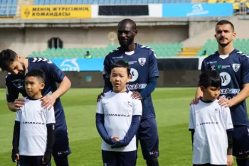 Легионеры ФК "Каспий" пожаловались на клуб ФИФА из-за невыплаты зарплаты