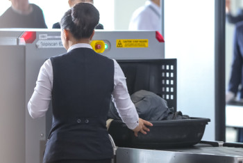 Фотография к новости: Какие запрещённые предметы казахстанцы чаще всего пытаются пронести в транспорт