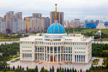 Фотография к новости: Токаев и посол России в Казахстане обсудили перспективы развития партнёрства