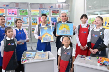 Фотография к новости: Касым-Жомарт Токаев посетил частную школу-гимназию в Актобе