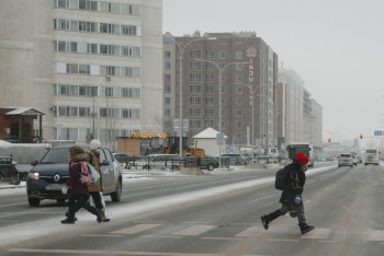 Мороз в Астане: учеников второй смены перевели на дистанционку