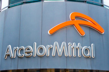 Фотография к новости: Правительство завершило сделку с ArcelorMittal о передаче двух предприятий Казахстану