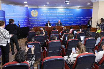 Шарлапаев возмутился вопросам журналистов о финансовой составляющей сделки "АрселорМиттал Темиртау"