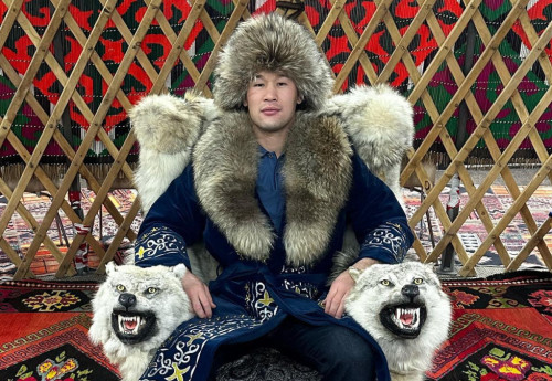 Фотография к новости: Шавкату Рахмонову подсказали, как впечатлить фанатов в США