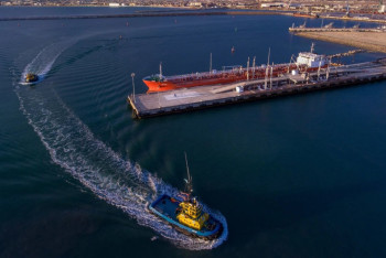 Фотография к новости: Экспорт казахстанской нефти из порта Актау увеличился на 50%