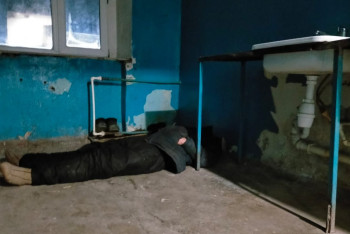 Фотография к новости: Тараканы, клопы, дебоши и убийства: как живут в проблемных общежитиях Павлодара