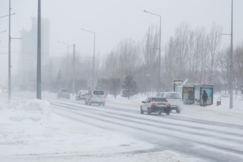 Фотография к новости: Движение на 55 участках автодорог ограничили в Казахстане