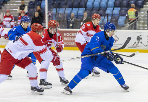 Фотография к новости: Казахстанские хоккеисты обыграли Данию