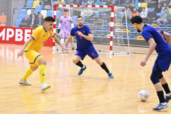 Казахстан ведёт со счётом 2:0 после первого тайма со сборной Нидерландов