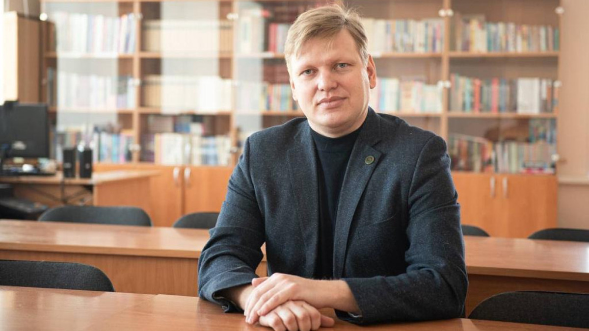 Российский эксперт Артём Данков: Казахстан "обречён" на многовекторную политику