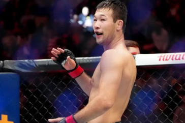 Фотография к новости: Экс-чемпион UFC нашел следующего соперника для Рахмонова