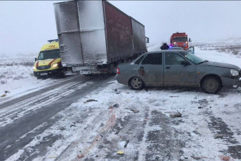 Фотография к новости: Два ученика и педагог погибли в ДТП в Актюбинской области