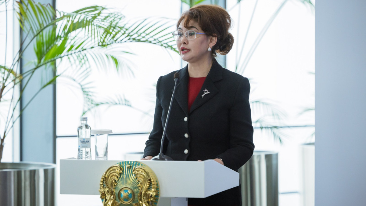 "Должны служить примером" - глава Минкульта обратилась к молодёжи