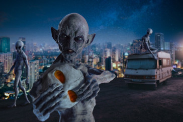 Фотография к новости: Шавкат Рахмонов пообещал спасти Землю от атаки инопланетян