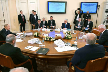 Фотография к новости: Президент Казахстана принял участие в заседании Высшего Евразийского экономического совета в узком составе