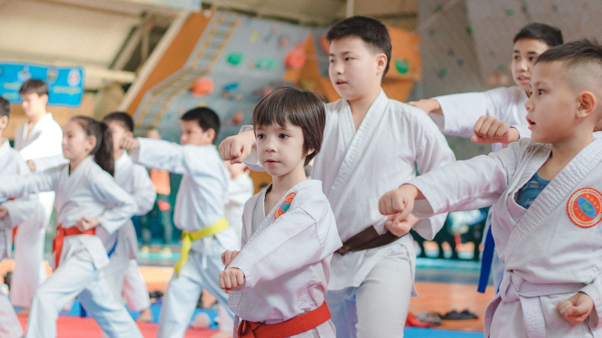 Фонд "Халык" поддерживает международный турнир по карате в Алматы и продолжает развивать спорт