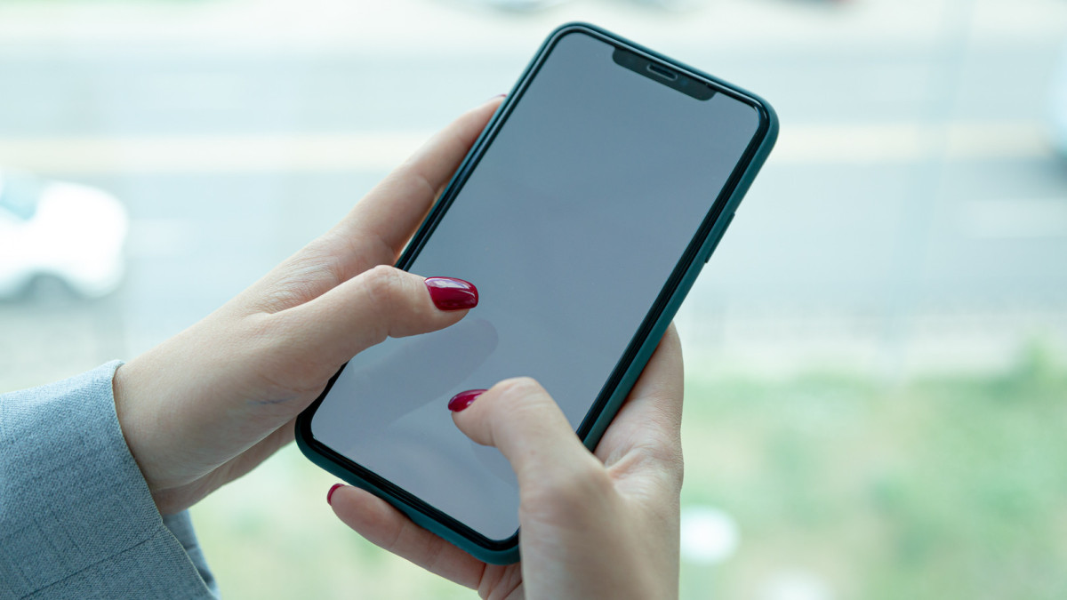 Расследование в отношении сотовых операторов начали в Казахстане