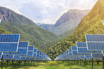 Шесть "зелёных" электростанций мощностью 2,4 ГВт запущены в Узбекистане